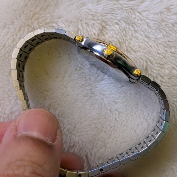 GUCCI SWISS MADE Quartz Gold & Silver w/ Date W/R 3ATM - Picture 11 of 15